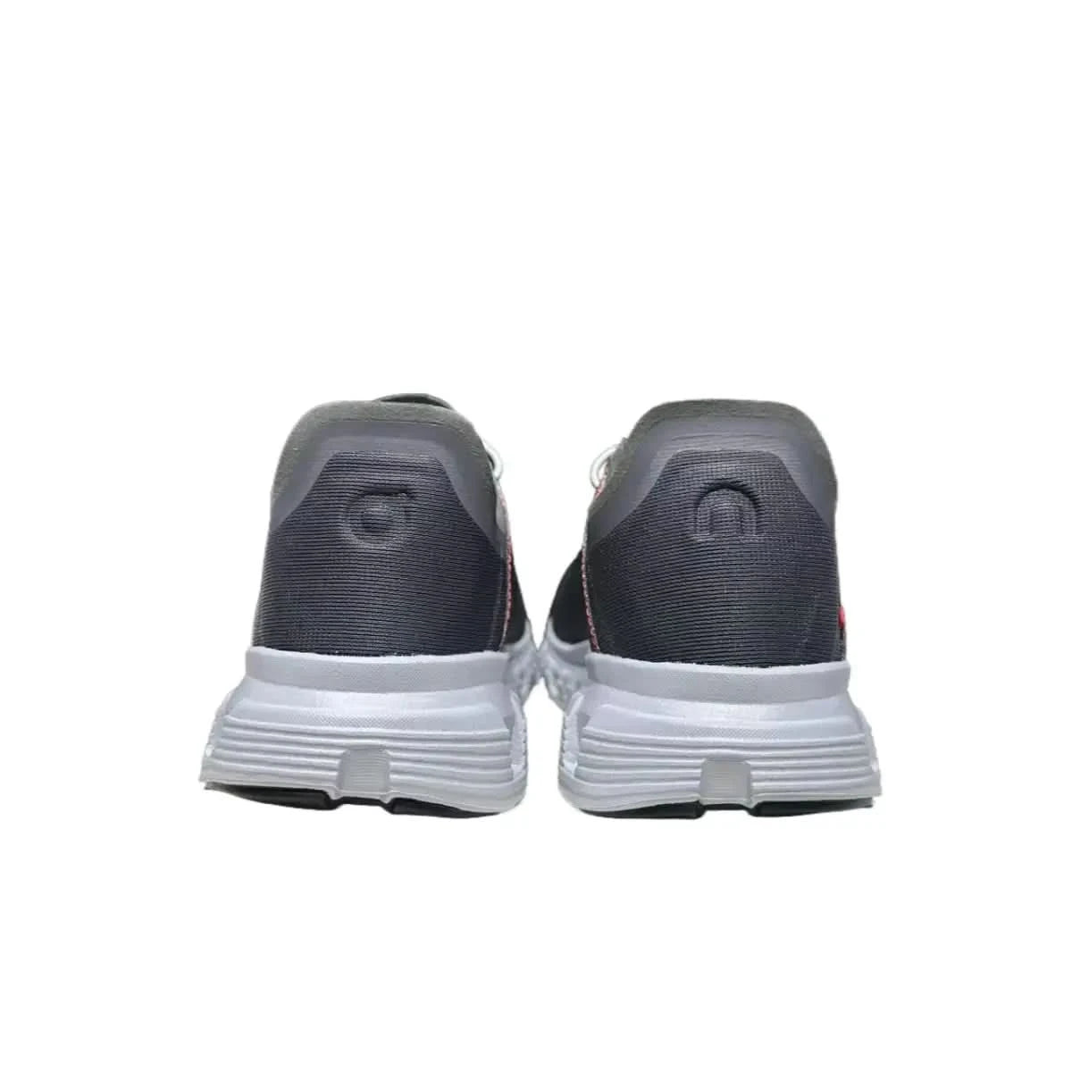 On Cloud 6 Coast Women's Black / Gray