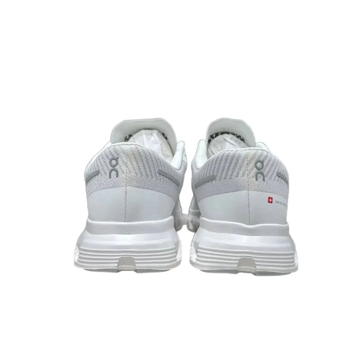 On Cloud 6 Push Women's whitish gray