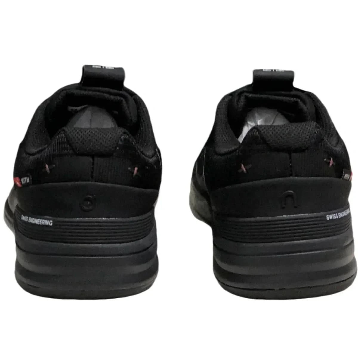 On The Roger Pro Women's Black - Onsrunners