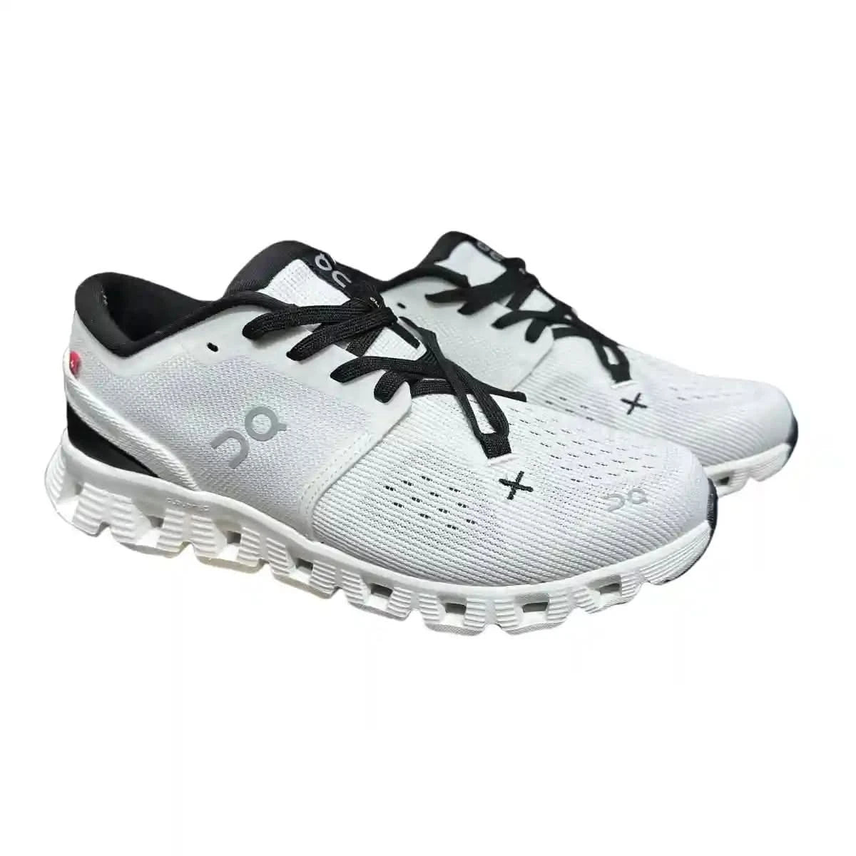 On Cloud X4 women's Ivory White/Black - Onsrunners